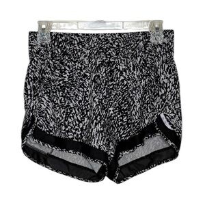 Athleta | Printed Mesh Racer Run Shorts 4” Athletic Running Black White Pocket